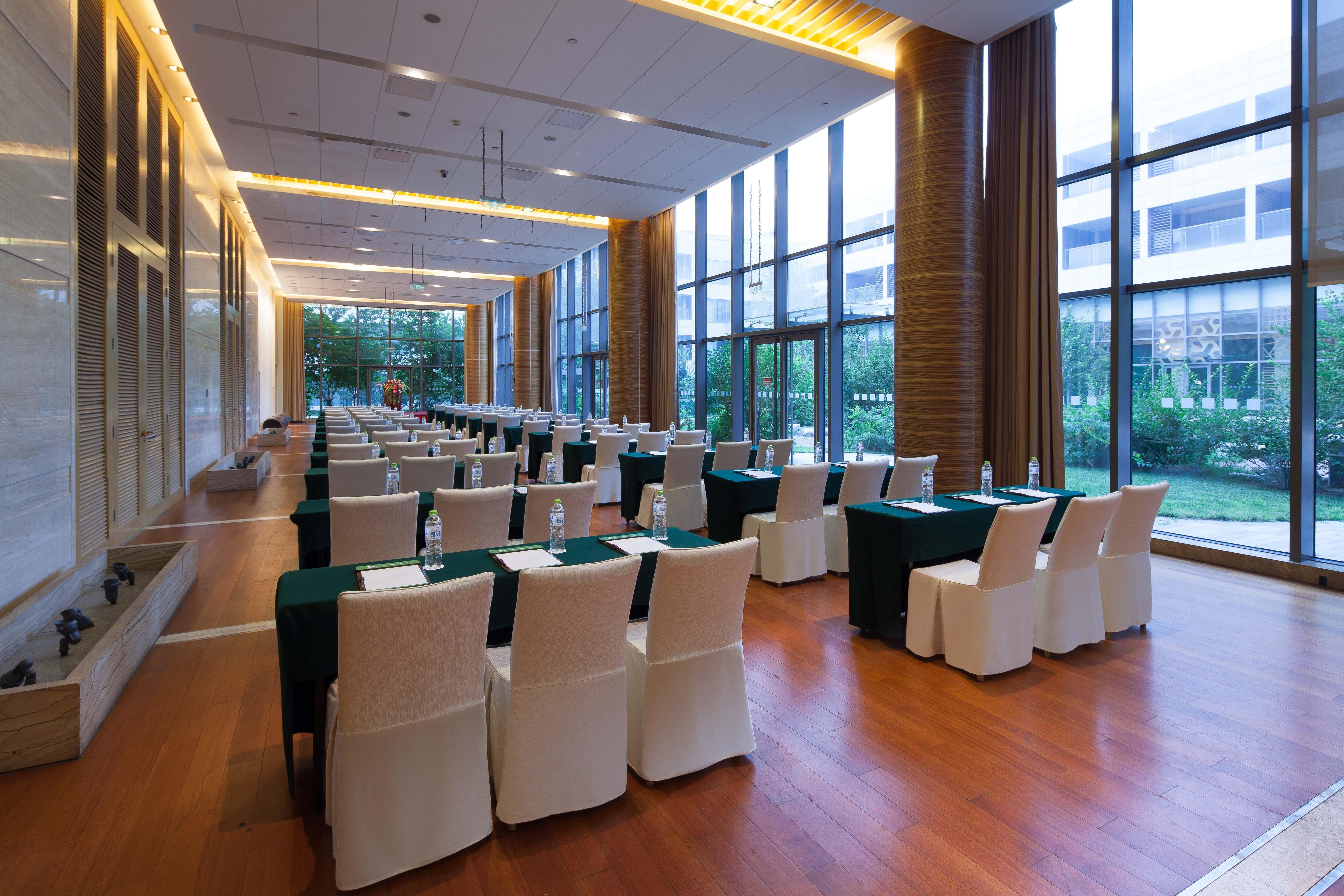 Holiday Inn Beijing Shijingshan Parkview By Ihg Zewnętrze zdjęcie